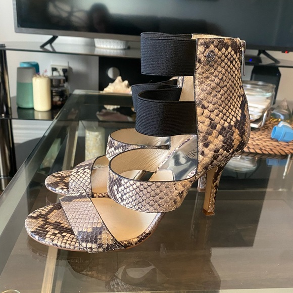 Michael Kors strappy sandles - Picture 2 of 3
